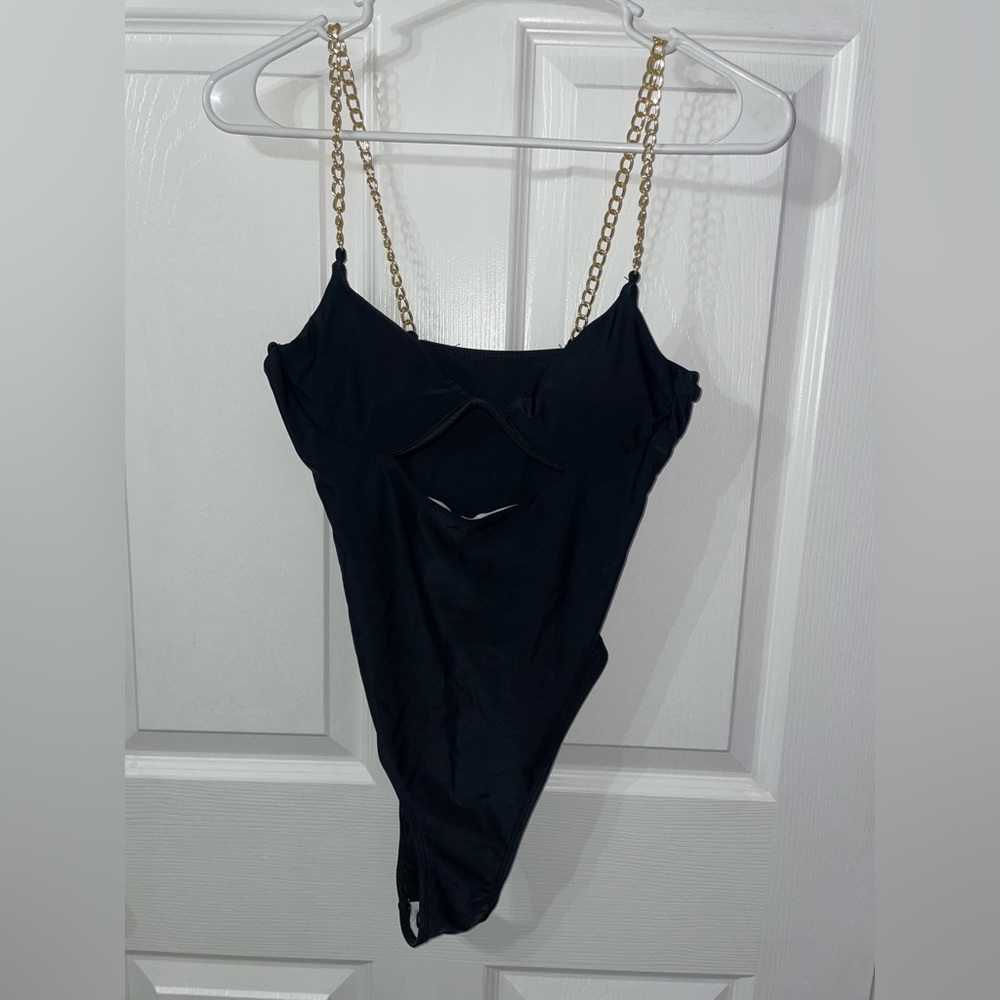 SHEIN Cut-out Underwire One Piece Swimsuit